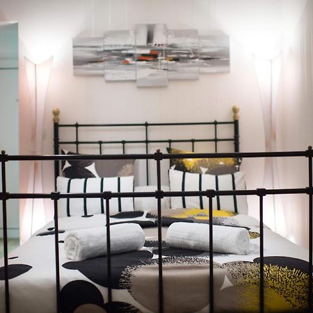 Central Charm 2Br And Modern Apt-All Is Walkable Beograd Eksteriør billede