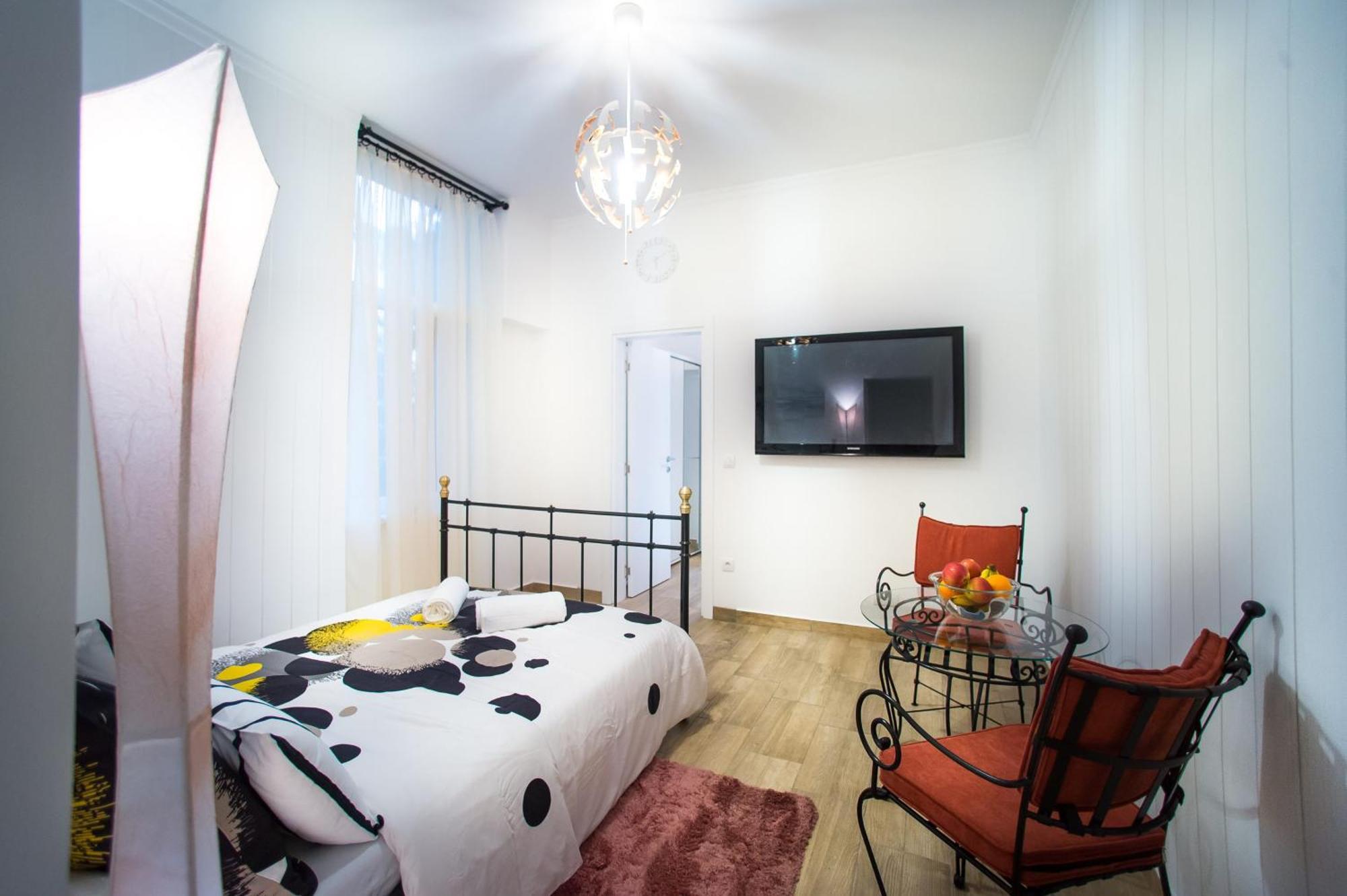 Central Charm 2Br And Modern Apt-All Is Walkable Beograd Eksteriør billede